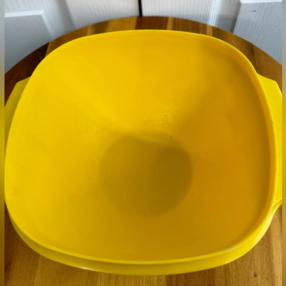 Tupperware‎ Servalier Vintage 6 cup yellow bowl 836-6
